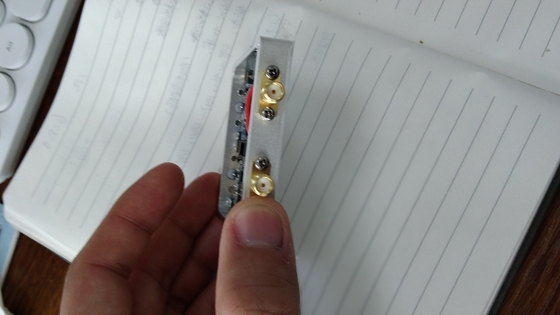 Amplificatore RF bidirezionale a doppia frequenza 2,4 GHz 5,8 GHz 4W con amplificazione del segnale