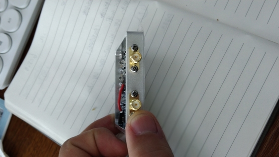 Amplificatore RF bidirezionale a doppia frequenza 2,4 GHz 5,8 GHz 4W con amplificazione del segnale